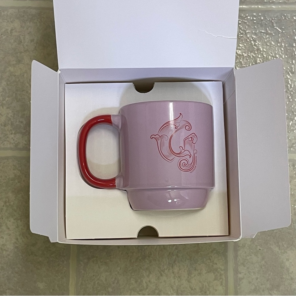 London exclusive glossier mug